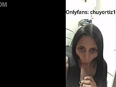 Petite Latina's deep daring move