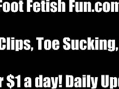 seduce with my perfect feet