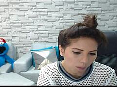 Niley Teases With Her Huge Natural Tits Live