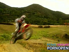 Lauren Phoenix’s Wild Outdoor Heat