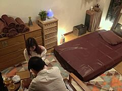 Ginza Beauty’s Ultimate Handjob Technique Unleashed