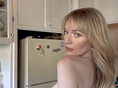Greenland MILF bares stunning curves