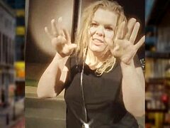 blonde cougar's seductive vibe