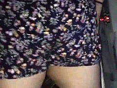 Chubby Teen’s Sultry Twerk Beat