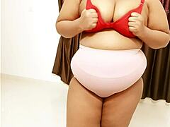Big Boobs Lady Fucked In Bedroom