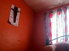 18-year-old putita recorded without knowing it