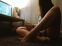 I captured intimate solo play