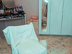 WEBCAM BEAUTY SHINES