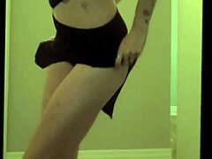 Jolene's Sensual Steamy Dance Moves
