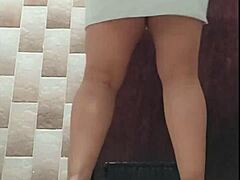 Intriguing RICH WOMAN NUDE