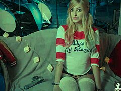 harley quinn's nude emotional cosplay
