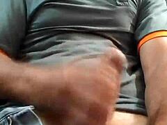 Soloboy mature massage stroke session