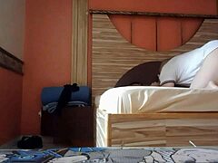 Milf cheats on boyfriend in hotel room