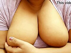 Asian MILF's Sensual Erotic Display