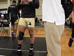 Athlete Shows Off Impressive Bulge in Tight Gear