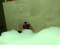 cynos’ superhero bath tempts softly