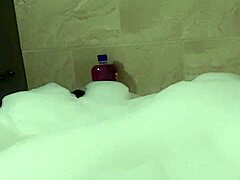 cynos’ superhero bath tempts softly