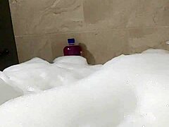cynos’ superhero bath tempts softly