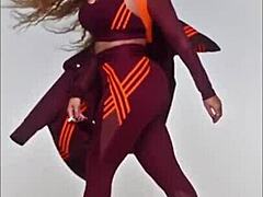 Beyonce tribute with a naughty jerking session