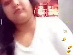 indian bhabhi sona charms on live