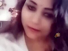 indian bhabhi sona charms on live