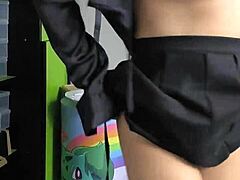 What fuels MILF's daring anal desire?