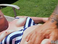 amateur blonde girlfriend anal banged in open air