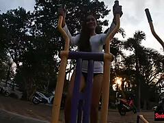 thai girlfriend’s tender oral moment