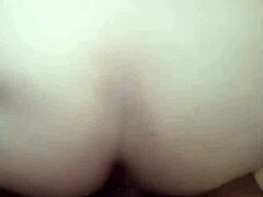 chubby girl's poetic steamy pose