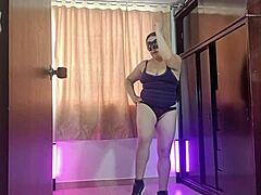 HOT WIFE'S Seductive Workout