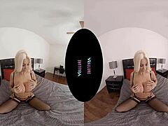 Vrallures' MILF Shines Solo