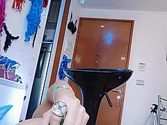 Pepina’s Thick Cucumber Anal Fuck Without Any Complaints