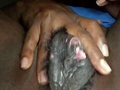 Ever seen a curvy black bbw rub one out?