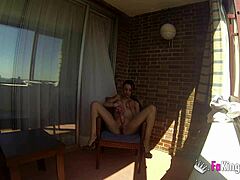 Balcony Babe’s Public Madrid Play