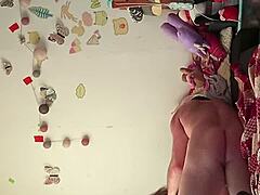 AMATEUR PREGNANT CRAVES INTENSE