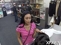 Young couple's intense oral thrill