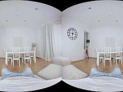 Newlyweds Explore 4K Virtual Passion