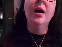 Brunette’s Sultry Simulator Quest