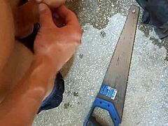 BODYBUILDER NAILS IT