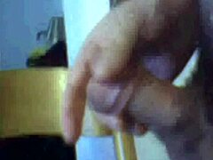ARGENTINIAN WEBCAM STAR’S BOLD SHOW