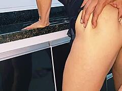 blonde’s steamy oral in kitchen sink