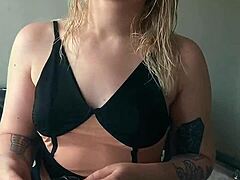 Hot BDSM: Dominant Woman Emotion