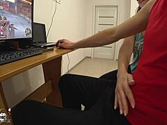 Brunette's Deep Oral Gaming Fix