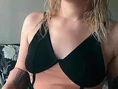 Hot BDSM: Dominant Woman Emotion