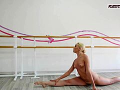 Anna’s gymnastic sensual spark