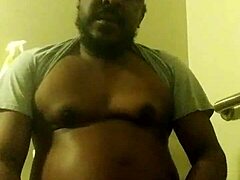 petite Asian’s extreme deepthroat shoot