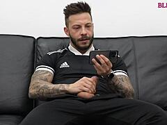 Gay amateurs’ hardcore play