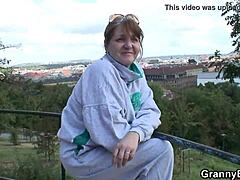 Beauty Fucks in Raw Moments