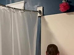 Wanna see Ivy19921 cum in a steamy shower?