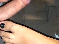 Skinny Latina T-Girls’ Hotel Play